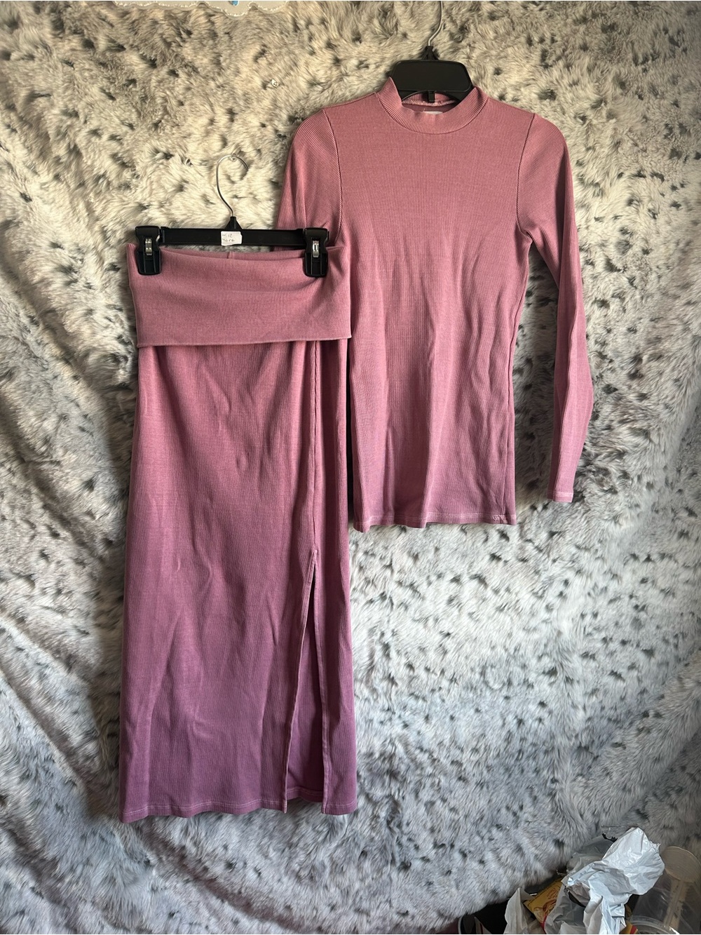 7. NSF Ribbed Two-Piece Skirt Set in Dusty Pink small